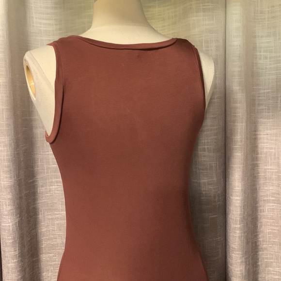 Banana Republic brown ruffle front tank size small - Picture 5 of 7